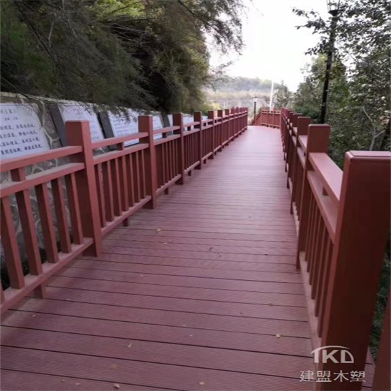 塑木棧道鋪設